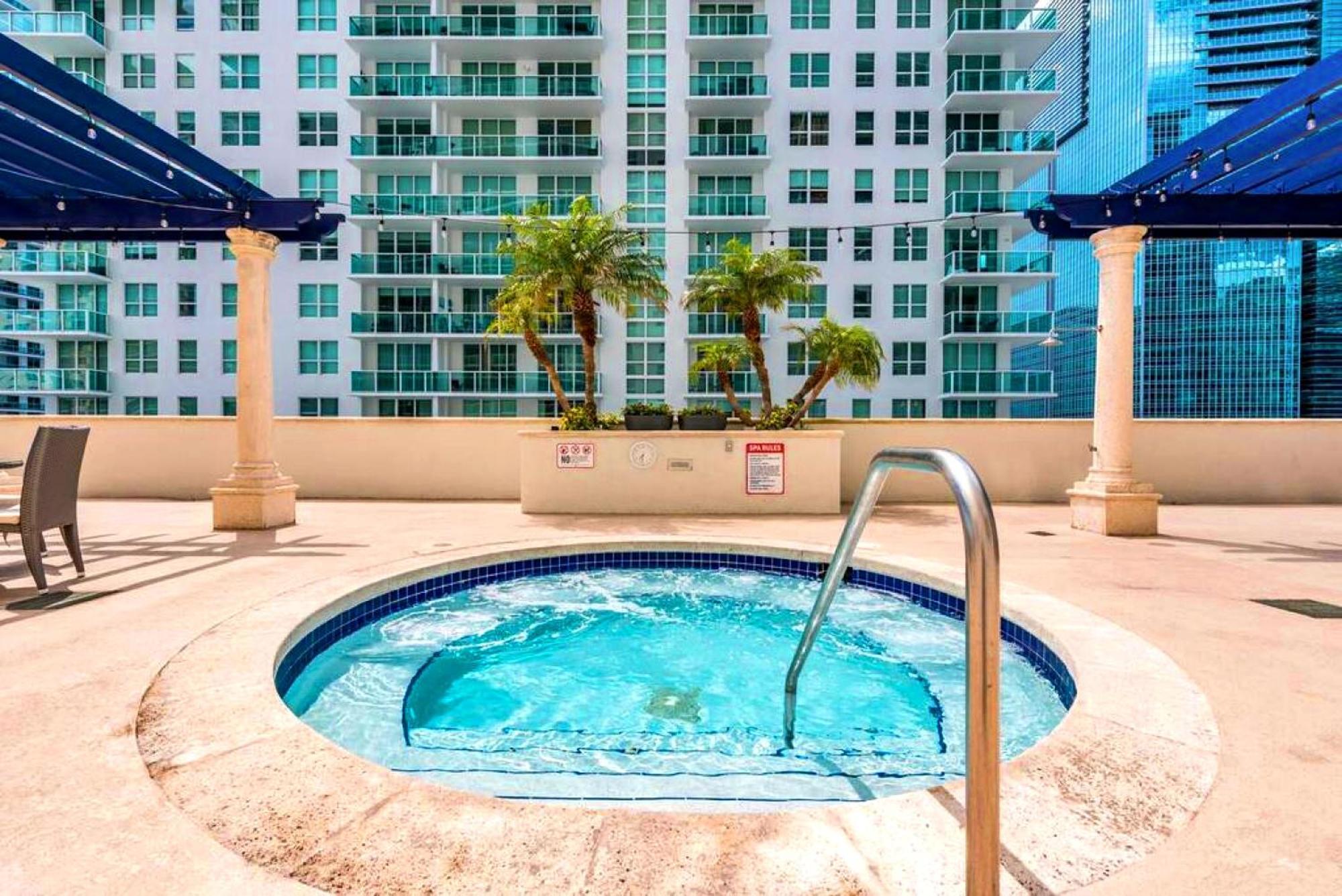 Luxury 2 Bedroom Apartment At Brickell With Pool Miami Dış mekan fotoğraf